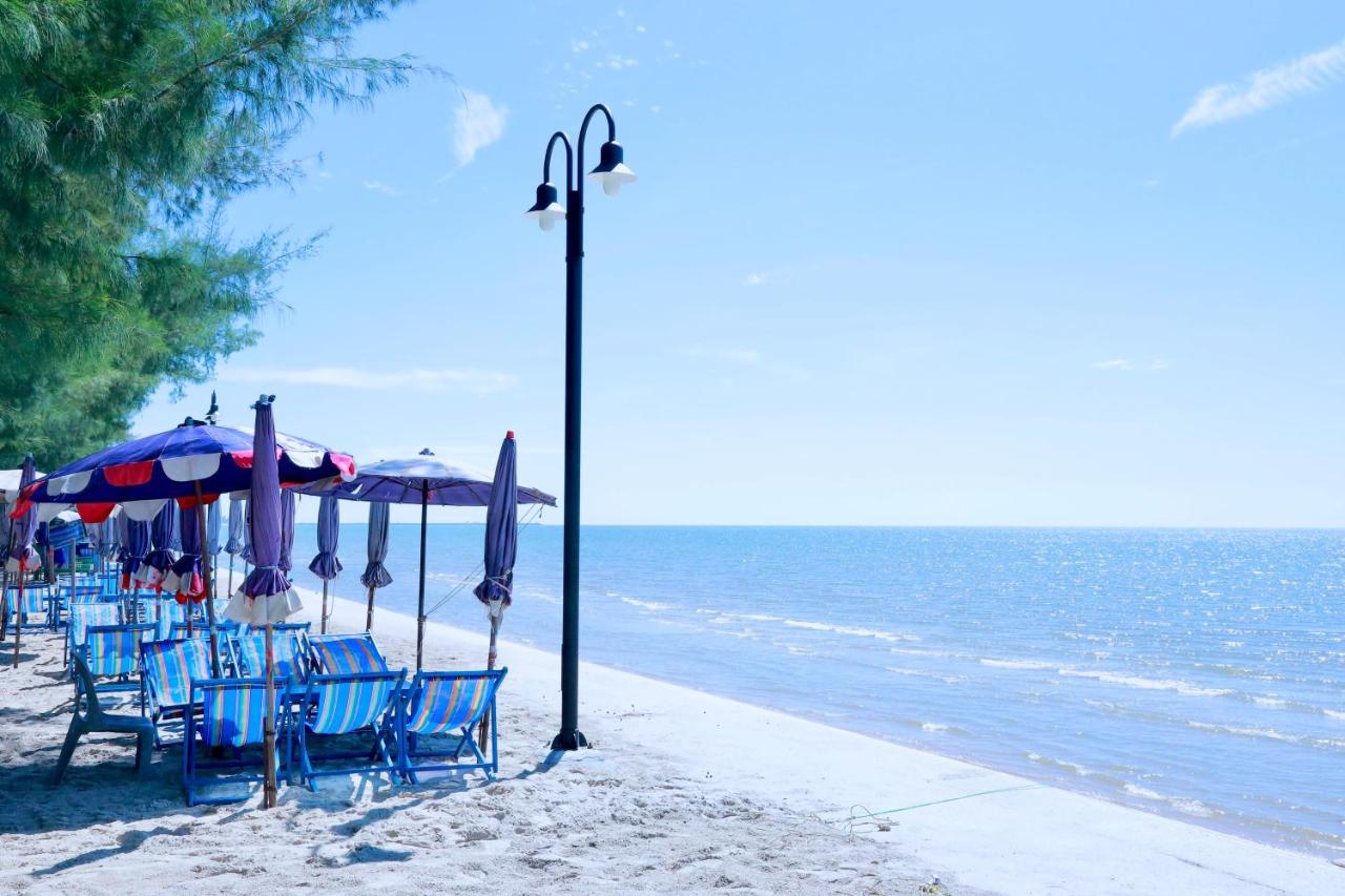 Golden Guesthouse By The Beach Cha Am Cha-am Exterior foto