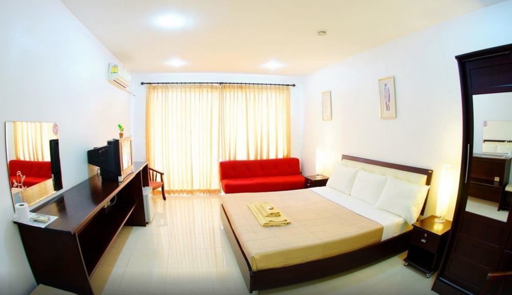 Golden Guesthouse By The Beach Cha Am Cha-am Exterior foto